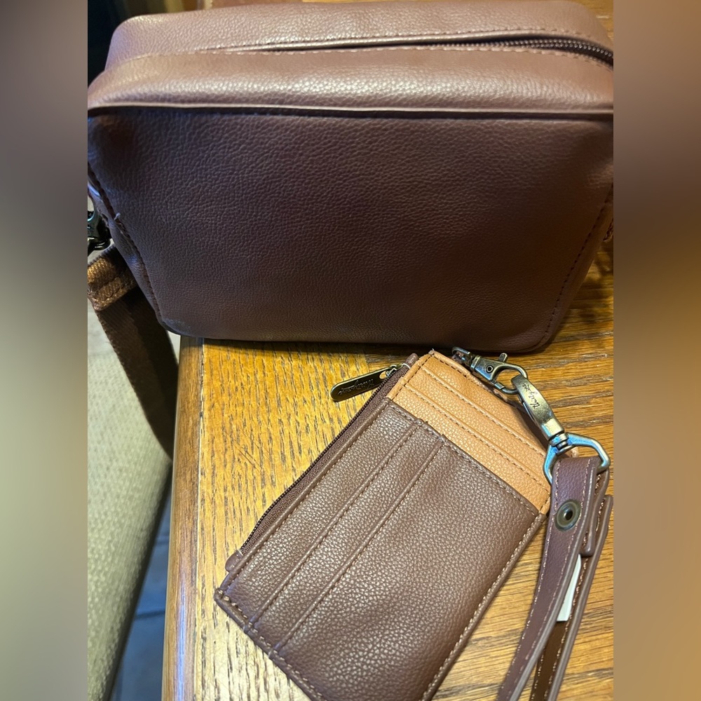 Thirty One Crossbody and small wallet